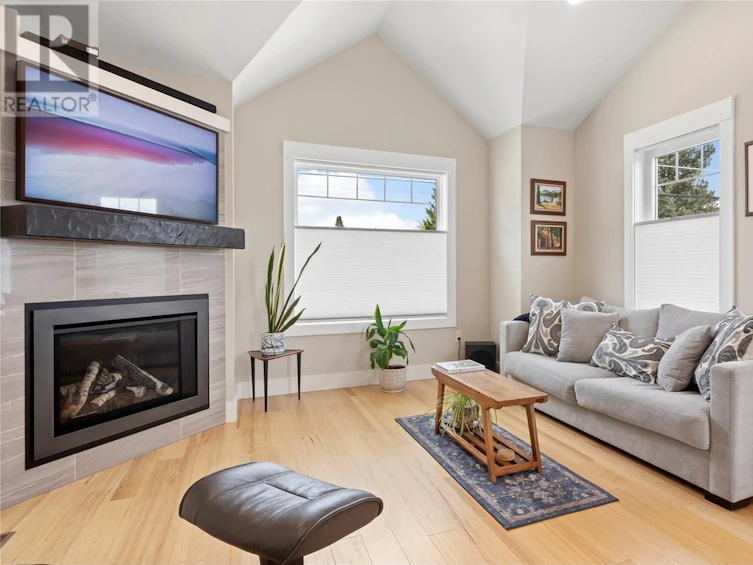 403 Windsor Avenue, Penticton, BC, V2A 2K5 - 6