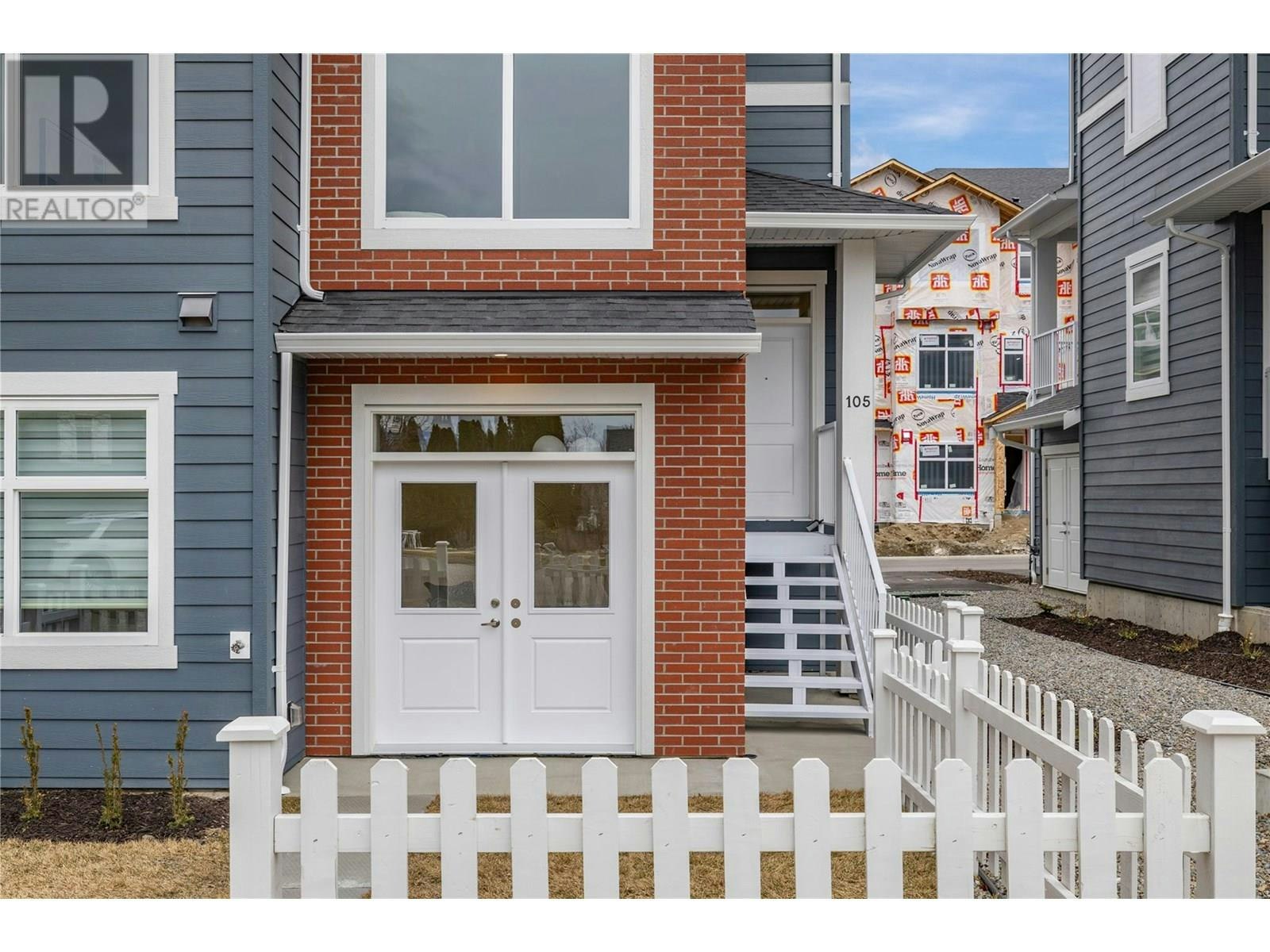 105-5300 Main Street, Kelowna, BC, V1W 0C1 - 2
