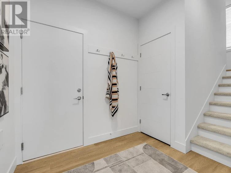 105-5300 Main Street, Kelowna, BC, V1W 0C1 - 38