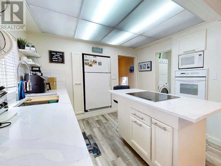 8310 Kingfisher Drive, Osoyoos, BC, V0H 1V1 - 9