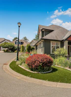 32 3800 Golf Course Drive