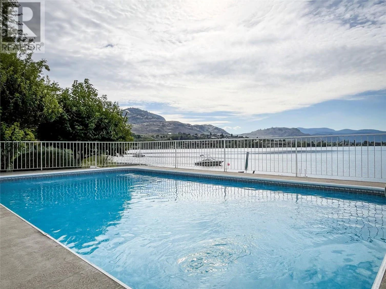 8 Bayview Crescent, Osoyoos, BC, V0H 1V6 - 6