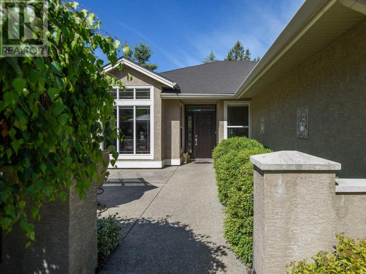 4182 South Gallaghers Boulevard, Kelowna, BC, V1V 4X2 - 2