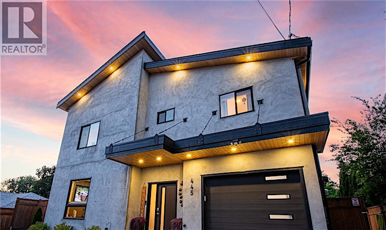 445 Ritchie Avenue, Naramata, BC, V0H 1N0