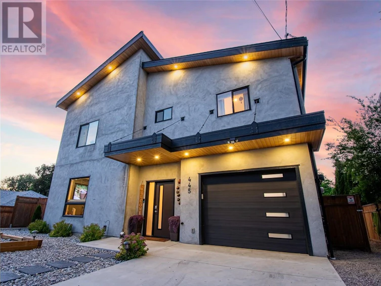 445 Ritchie Avenue, Naramata, BC, V0H 1N0
