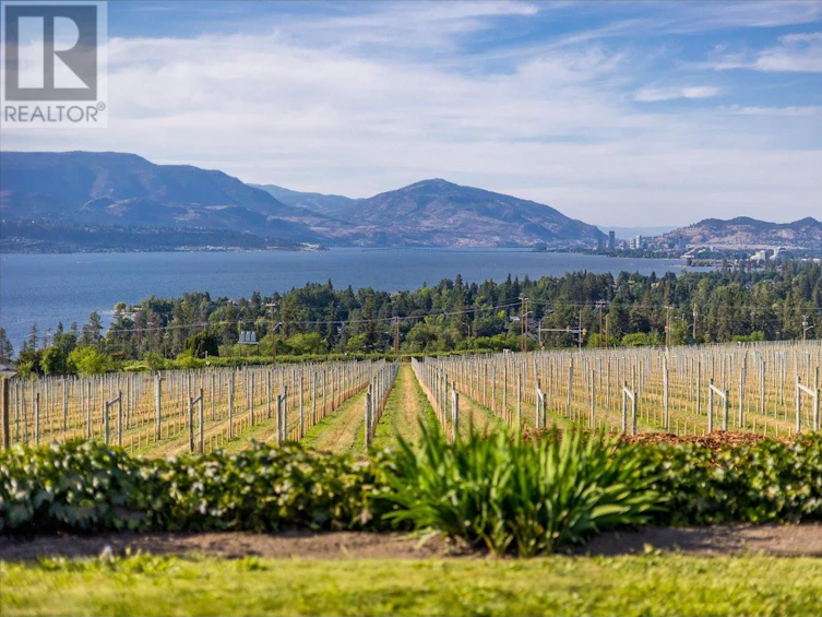 4855 Chute Lake Road, Kelowna, BC, V1W 4M3 - 10