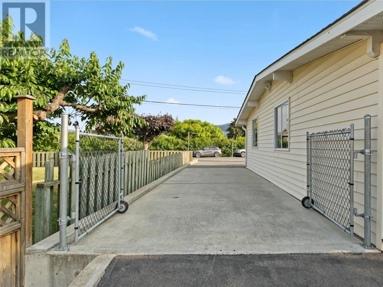 1720 Fleetwood Avenue, Kamloops, BC, V2B 4R3 - 16