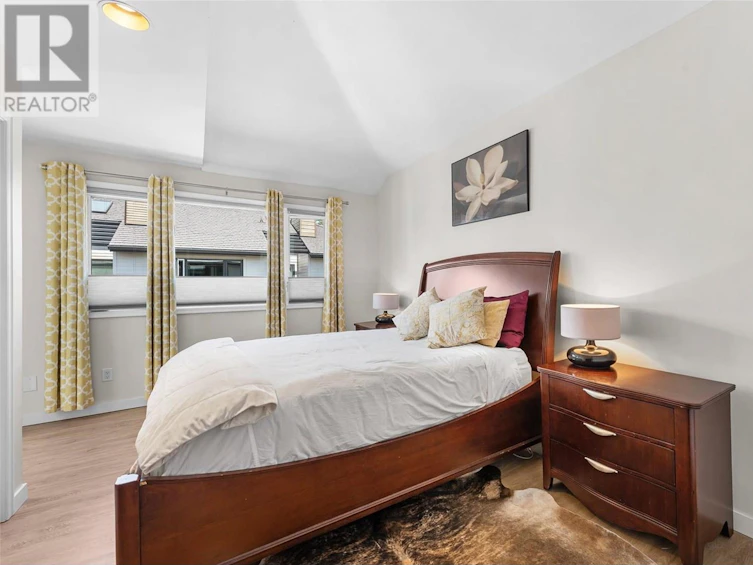420 West Avenue, Kelowna, BC, V1Y 4Z2 - 23