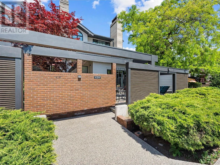 420 West Avenue, Kelowna, BC, V1Y 4Z2