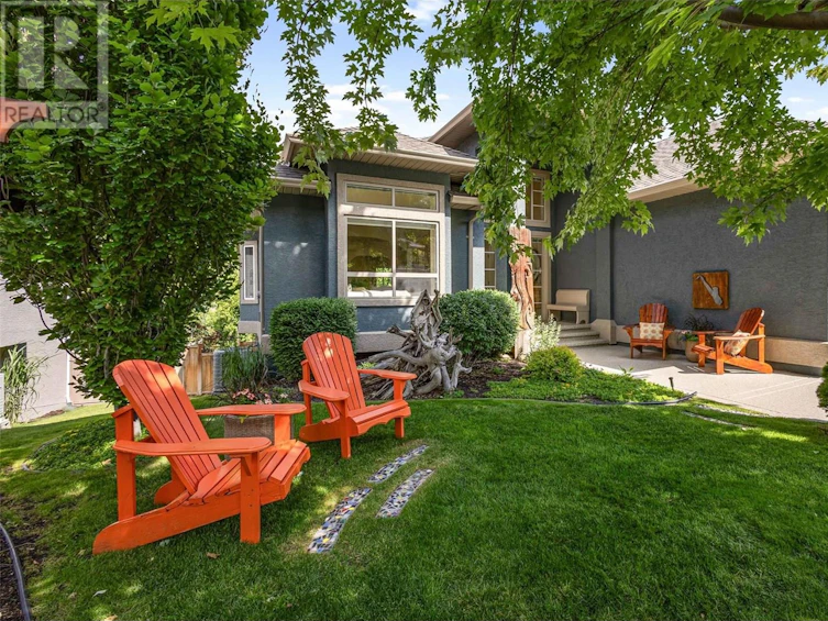 367 Woodpark Crescent, Kelowna, BC, V1V 2L1 - 2