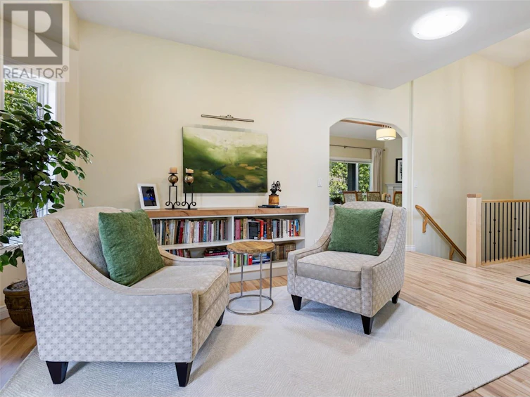 367 Woodpark Crescent, Kelowna, BC, V1V 2L1 - 9