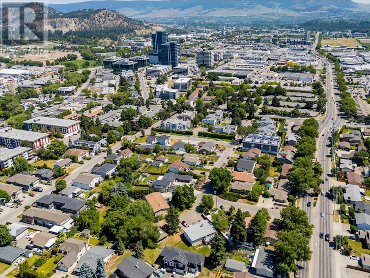 1404 Inkar Road, Kelowna, BC, V1Y 8H7 - 39