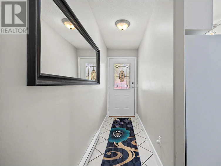 1404 Inkar Road, Kelowna, BC, V1Y 8H7 - 4