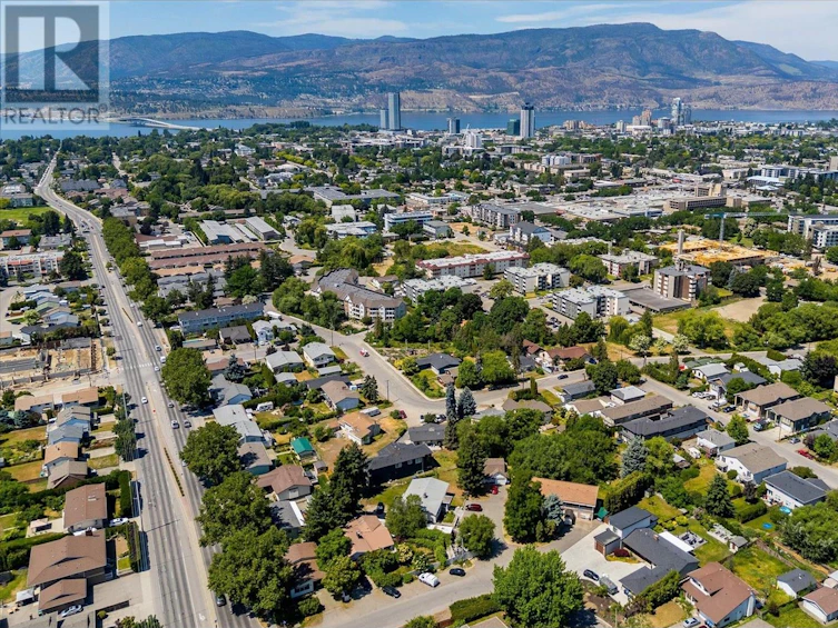 1404 Inkar Road, Kelowna, BC, V1Y 8H7 - 35