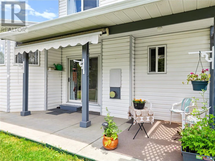 378 Mctavish Crescent, Kelowna, BC, V1V 1P1 - 2