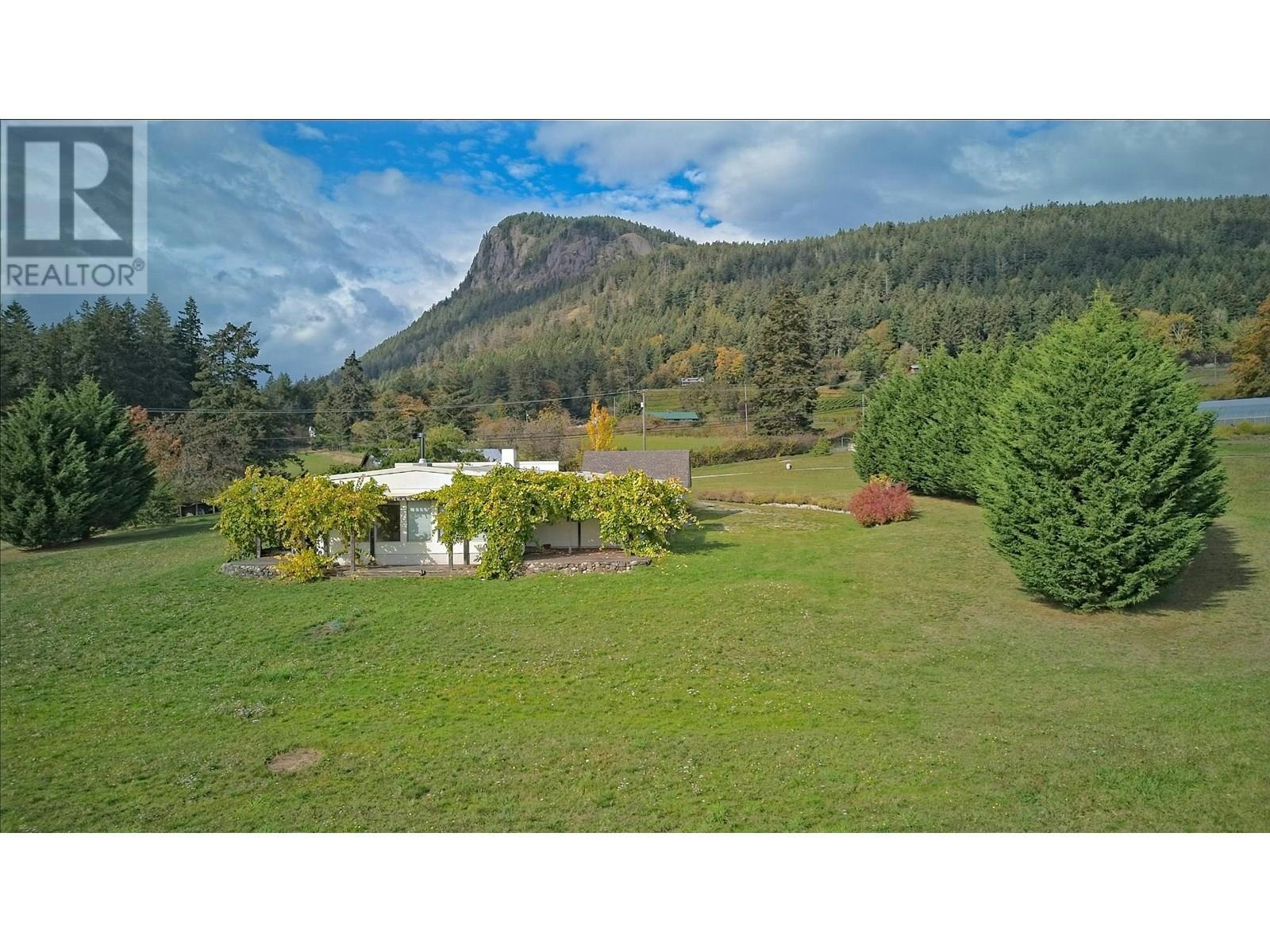 168 Salt Spring Island Real Estate Listings & Houses for Sale - REW
