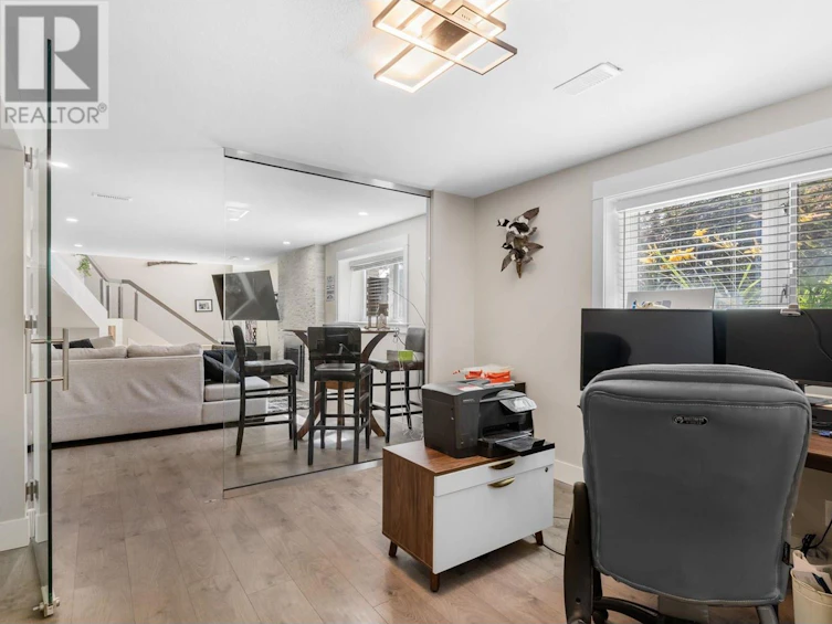 607 South Clifton Road, Kelowna, BC, V1V 1A7 - 31