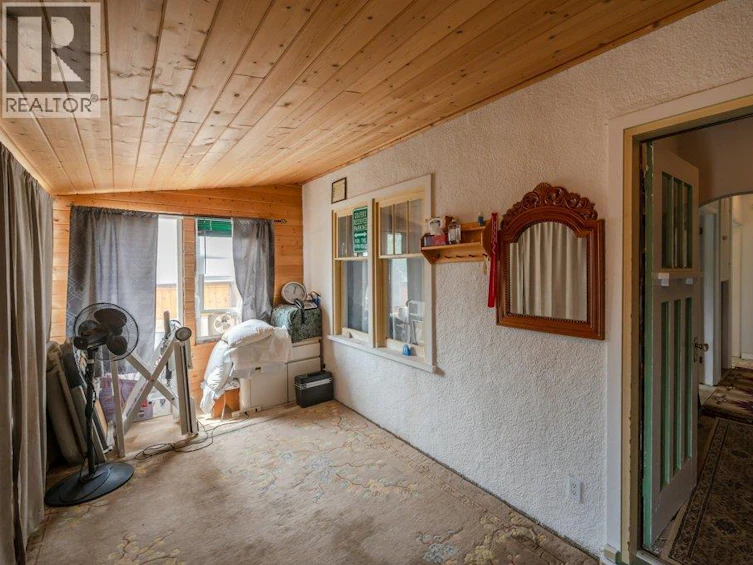 6130 Kootenay Street, Oliver, BC, V0H 1T0 - 6