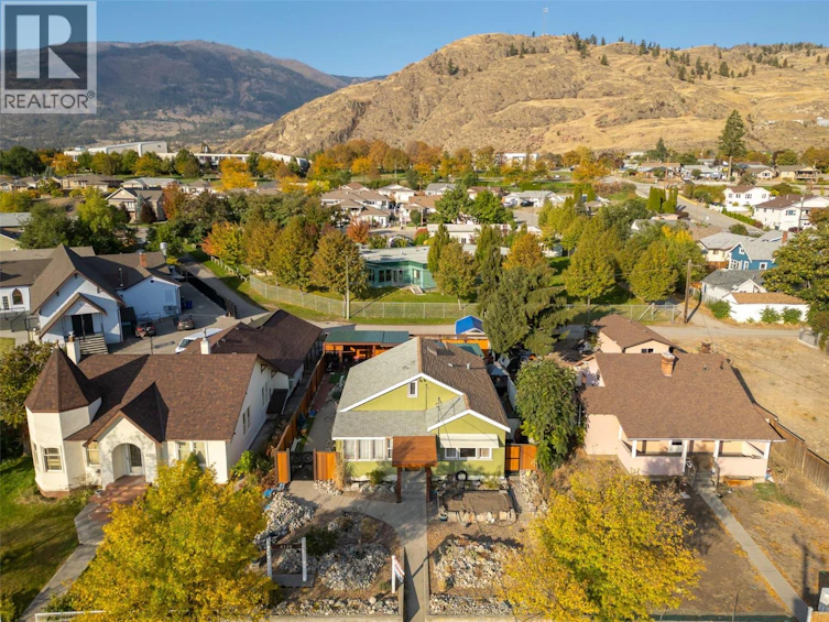 6130 Kootenay Street, Oliver, BC, V0H 1T0