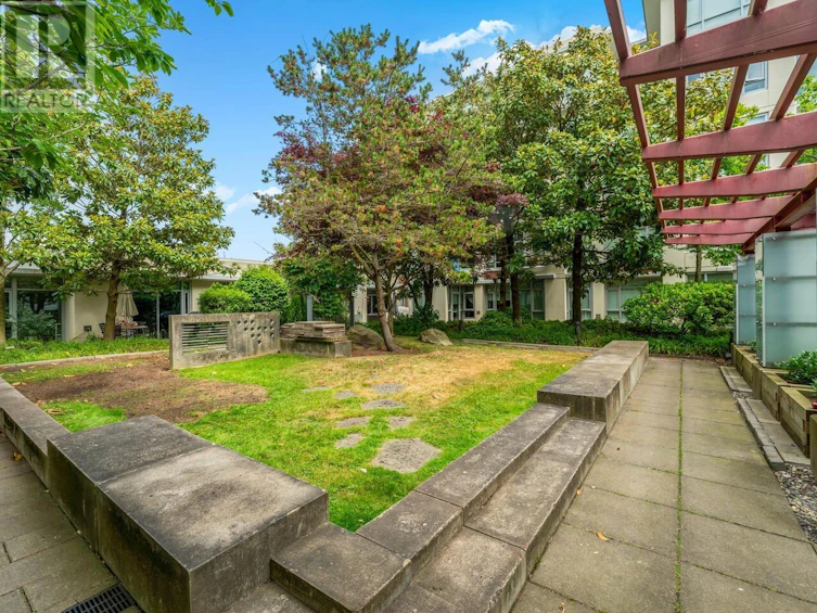 323-2268 West Broadway Street, Vancouver, BC, V6K 0B2 - 25