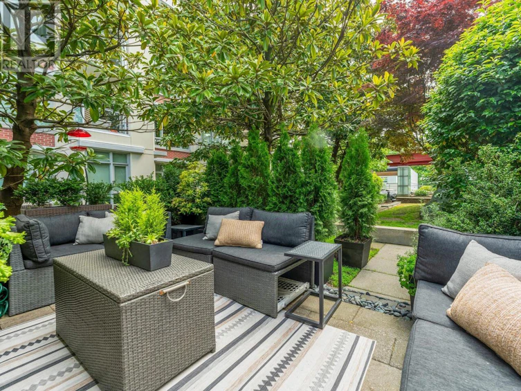 323-2268 West Broadway Street, Vancouver, BC, V6K 0B2 - 16