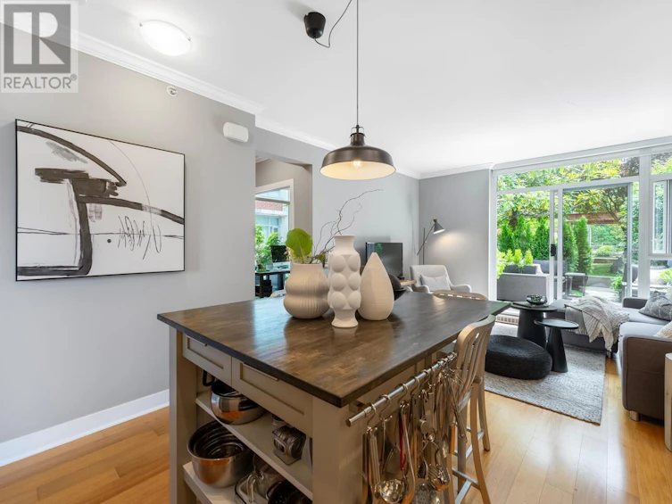 323-2268 West Broadway Street, Vancouver, BC, V6K 0B2 - 9