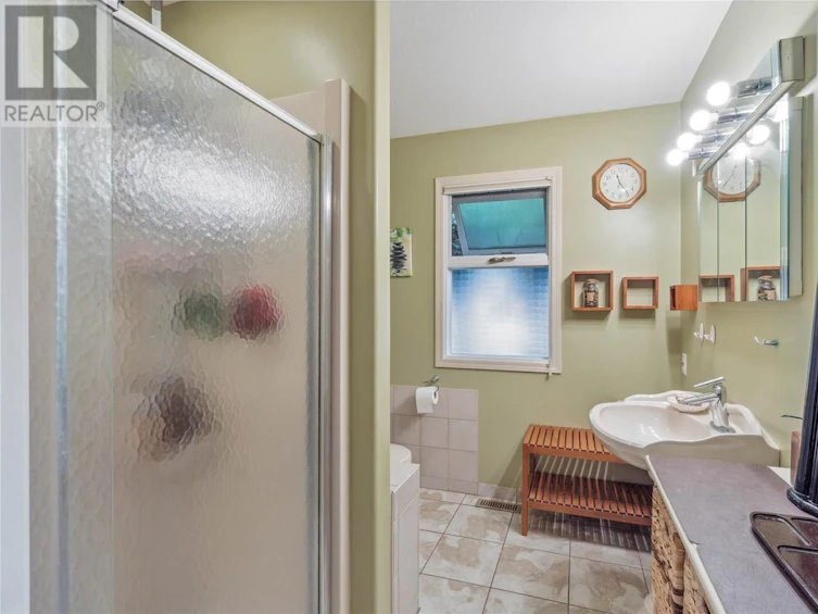 1840 Mckinley Court, Kamloops, BC, V2E 2L9 - 22