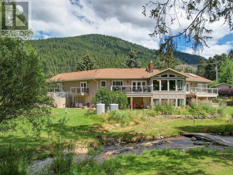2770 Schram Road, Kelowna, BC, V1P 1K2 - 5