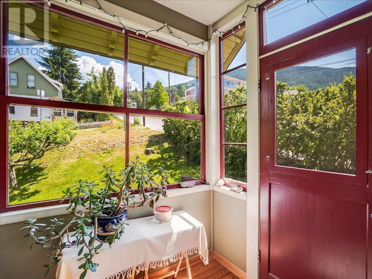 723 Latimer Street, Nelson, BC, V1L 4V5 - 6