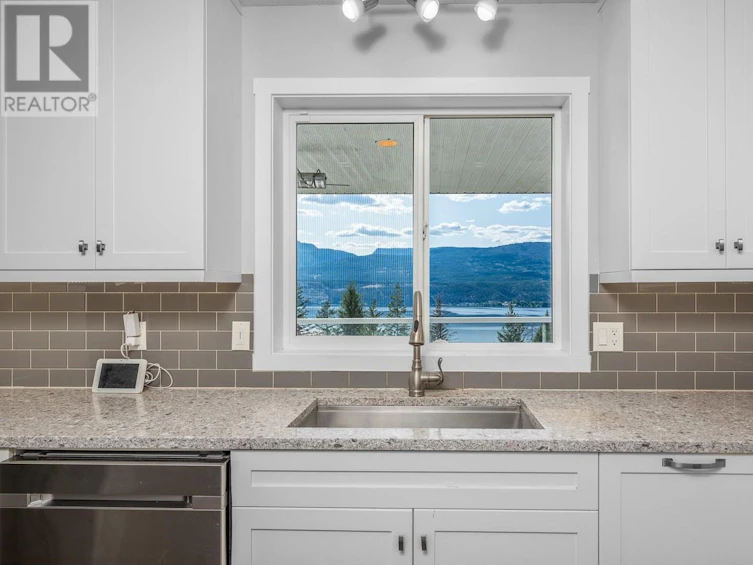 15990 Barkley Road, Lake Country, BC, V4V 1B4 - 14