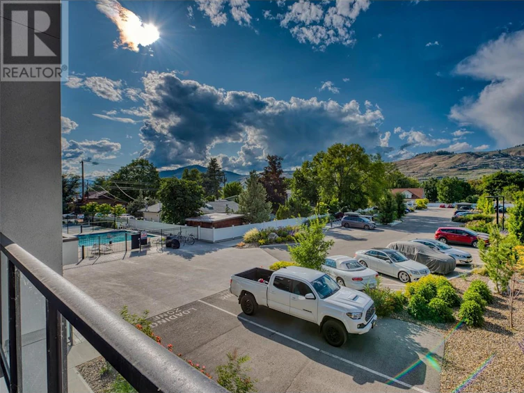 215-2555 Lakeshore Road, Vernon, BC, V1H 0A4 - 10