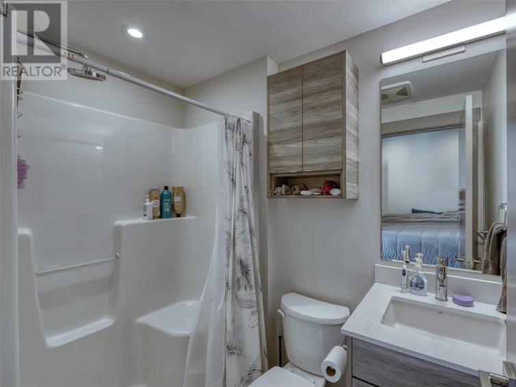 215-2555 Lakeshore Road, Vernon, BC, V1H 0A4 - 8