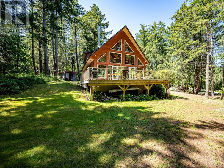 5455 Porpoise Crescent, Hornby Island, BC, V0R 1Z0