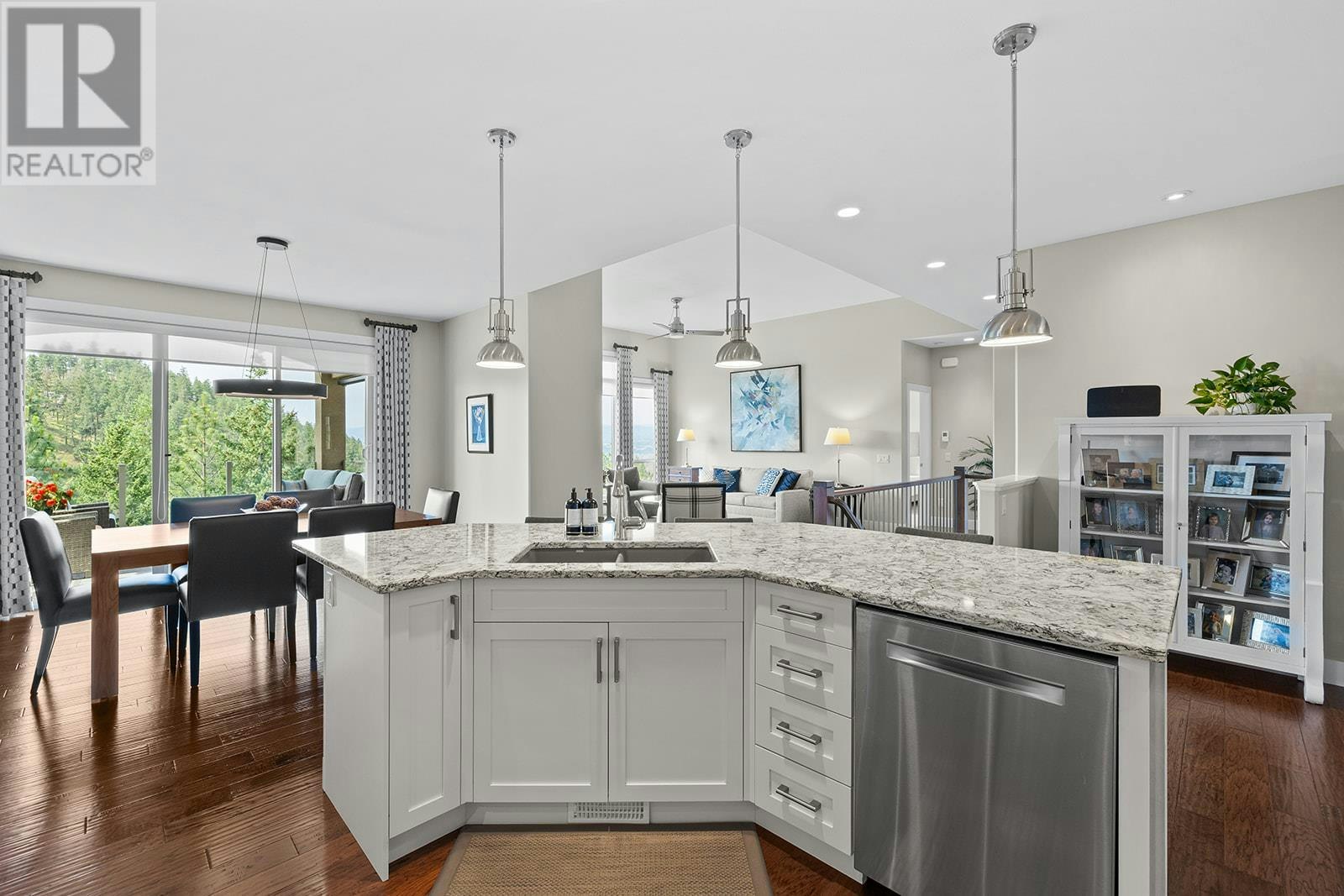 18-588 Harrogate Lane, Kelowna, BC, V1V 3C1 - 18