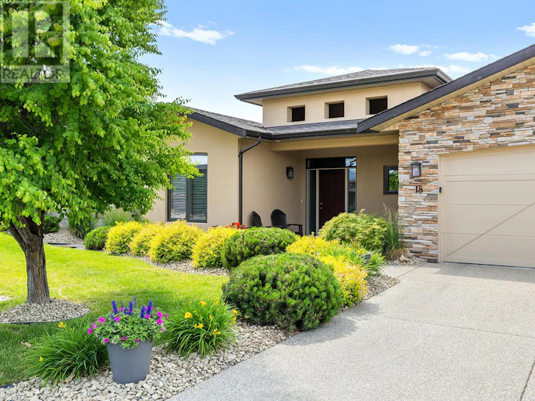 18-588 Harrogate Lane, Kelowna, BC, V1V 3C1