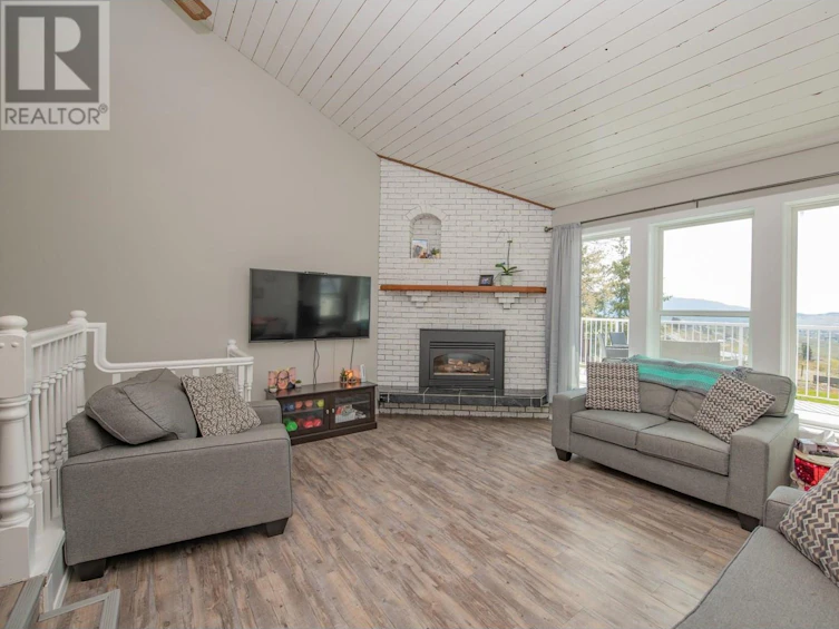 7292 Mountridge Road, Vernon, BC, V1B 3S8 - 3