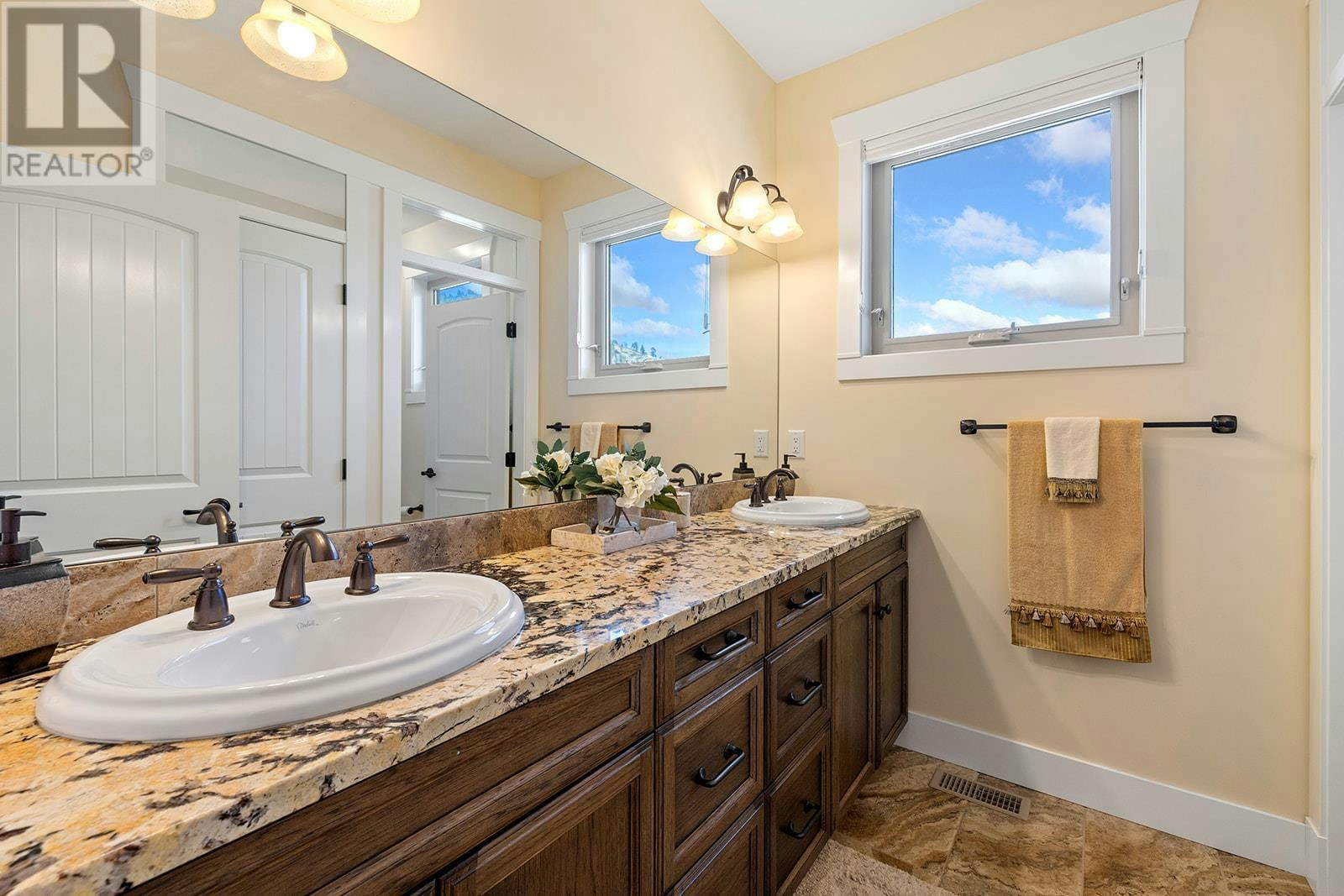 3321 Vineyard View Drive, West Kelowna, BC, V4T 3B4 - 42