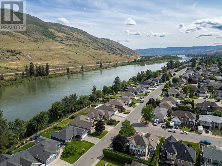 3727 Overlander Drive, Kamloops, BC, V2B 8M4 - 2