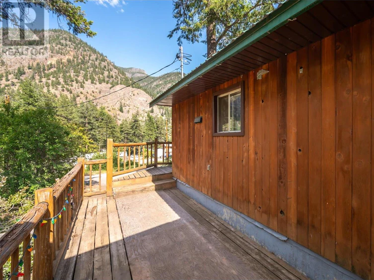 1486 3a Highway, Olalla, BC, V0X 1N6 - 40