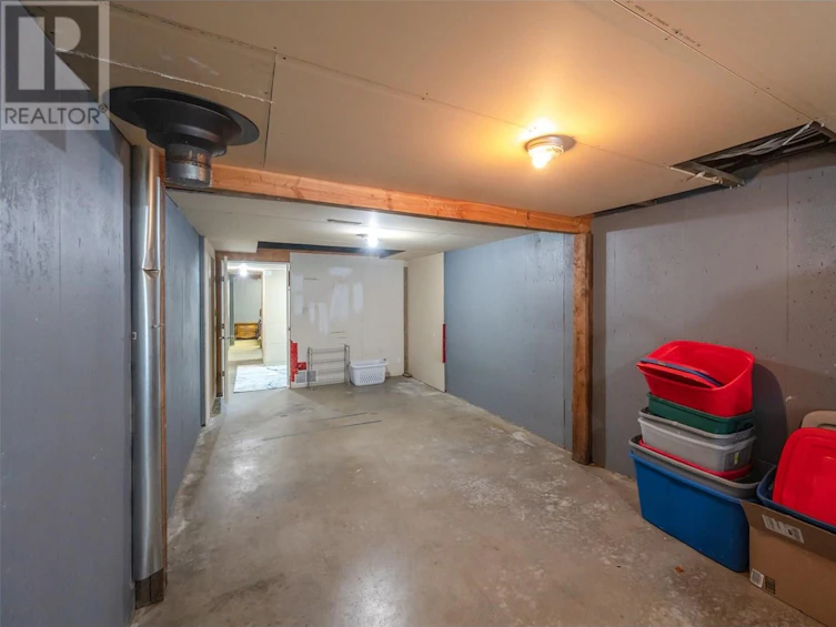 1486 3a Highway, Olalla, BC, V0X 1N6 - 34