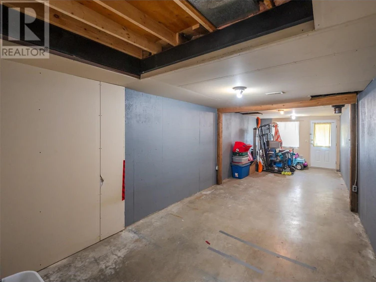 1486 3a Highway, Olalla, BC, V0X 1N6 - 32