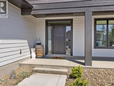 2846 Canyon Crest Drive - 3