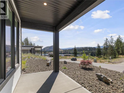2846 Canyon Crest Drive - 4