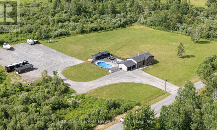 883 Craig Road