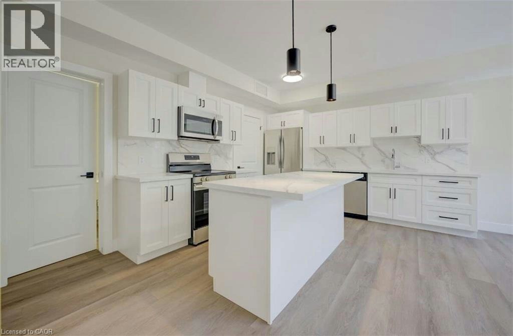 1-17 Peter Street, Kitchener, ON, N2G 3J5
