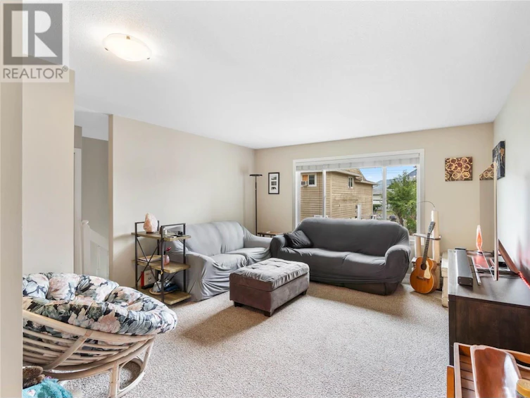 4-1616 Happyvale Avenue, Kamloops, BC, V2B 4H2 - 4