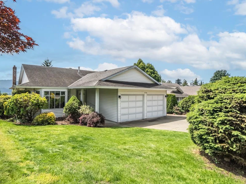 2320 Mountain Drive, Abbotsford BC V3G 1E6