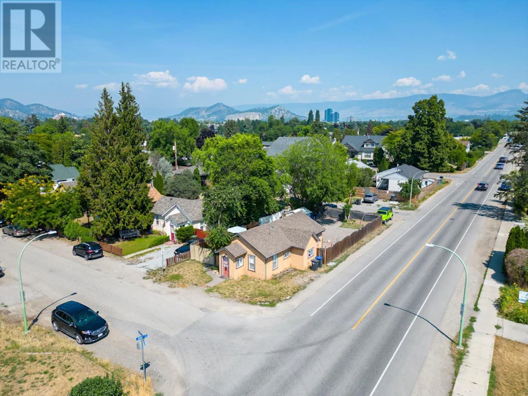 2293 Woodlawn Street, Kelowna, BC, V1Y 2T1 - 7