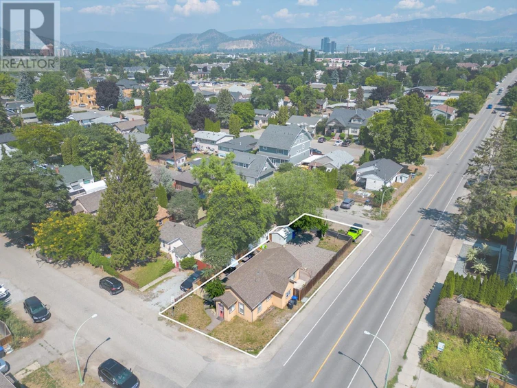 2293 Woodlawn Street, Kelowna, BC, V1Y 2T1
