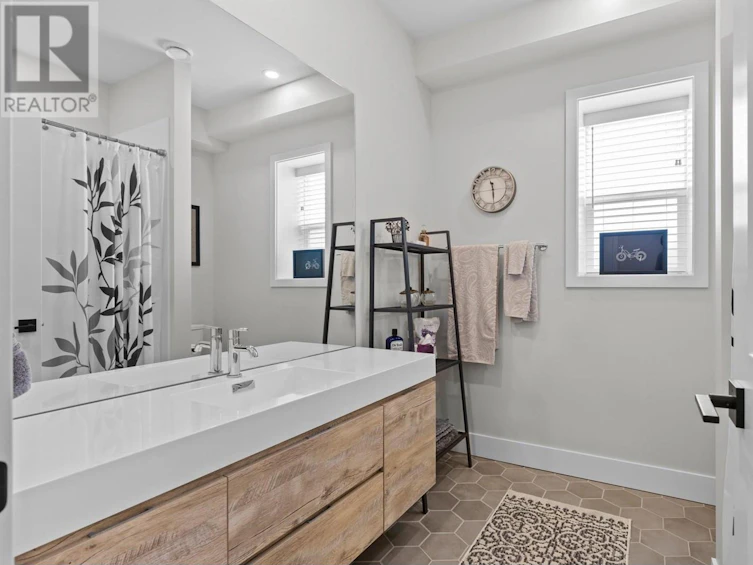 5720 Century Street, Summerland, BC, V0H 1Z1 - 42